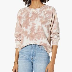 Amazon tie-dye sweatsuit